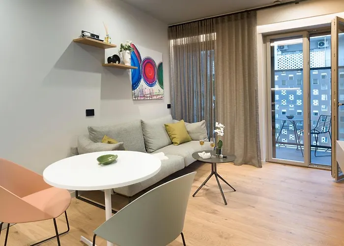 Aera Luxury - 303 304 305 公寓