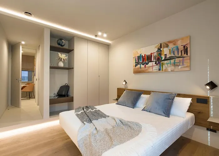 Aera Luxury - 303 304 305 公寓 *